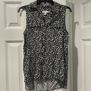 Pure Navy white and black dot button down sleeveless tank.  Size small